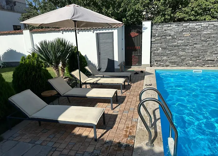 Garden Lounge Hotel