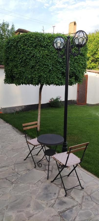Bed & Breakfast Garden Lounge Erevan