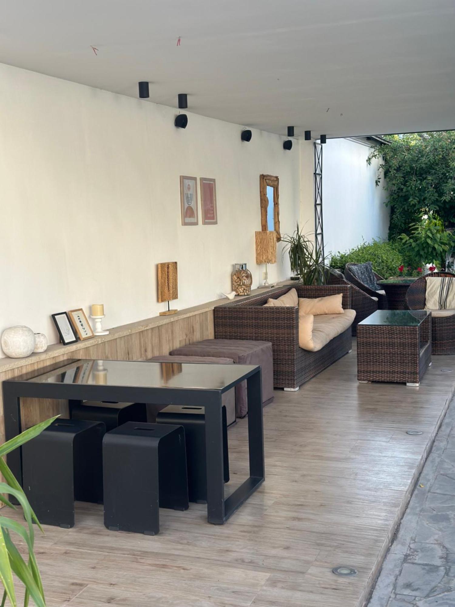 Garden Lounge Bed & Breakfast *